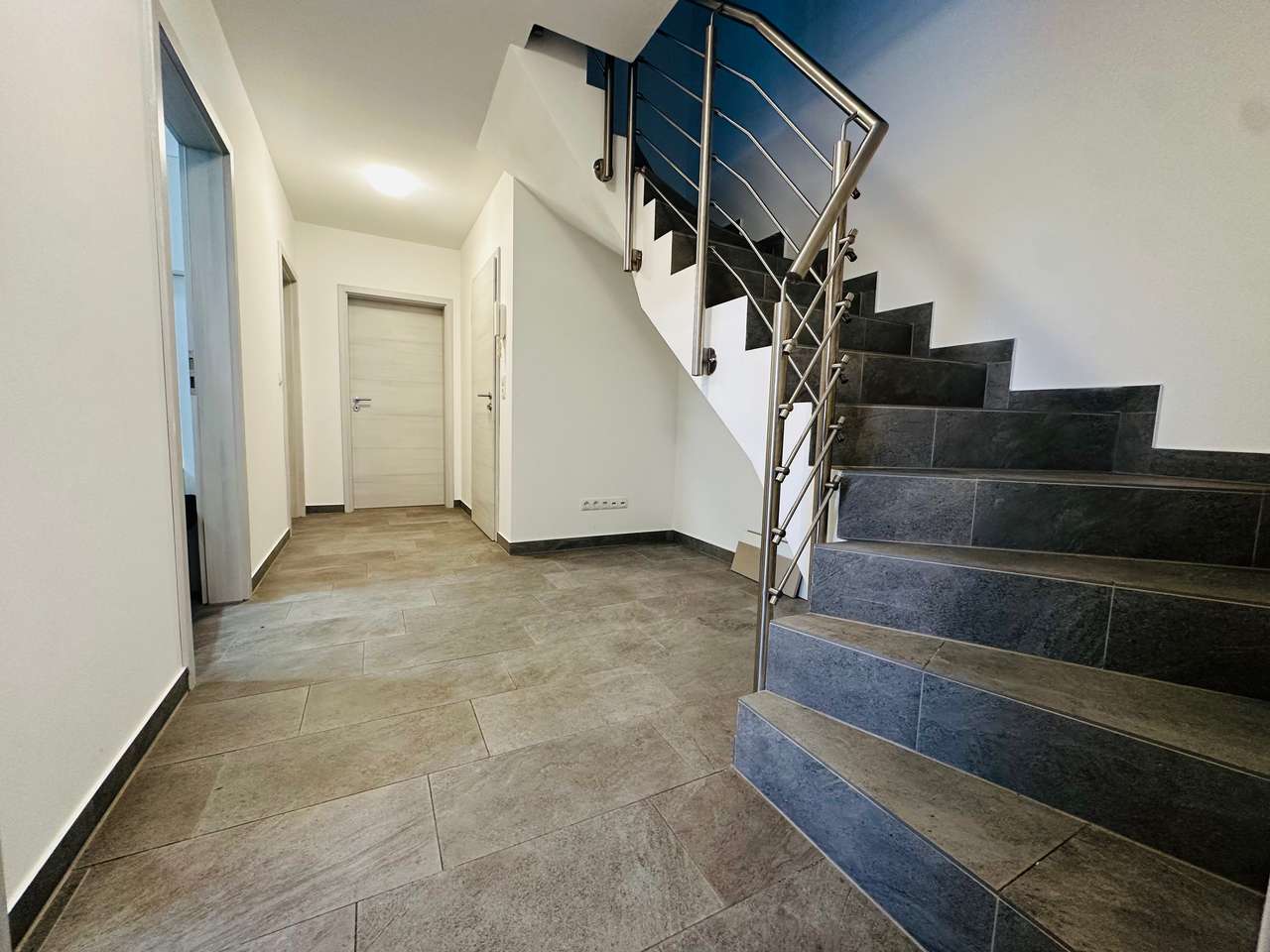 VERKAUFT!Charmante Eigentumswohnung mit zwei Balkonen Kaminmöglichkeit vorhanden