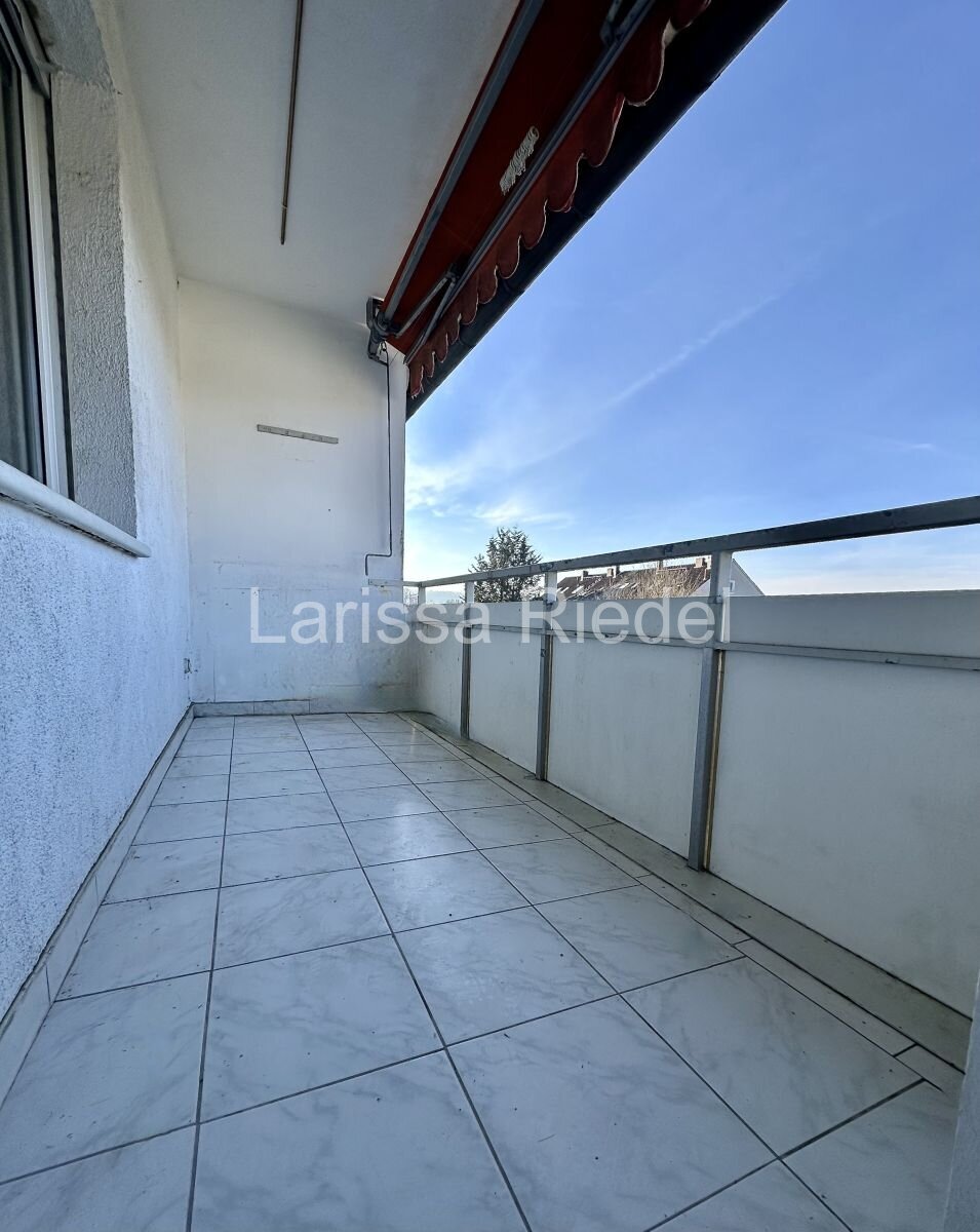 Gut geschnittene Eigentumswohnung mit Balkon und Stellplatz in ruhiger Wohnlage von Heepen.