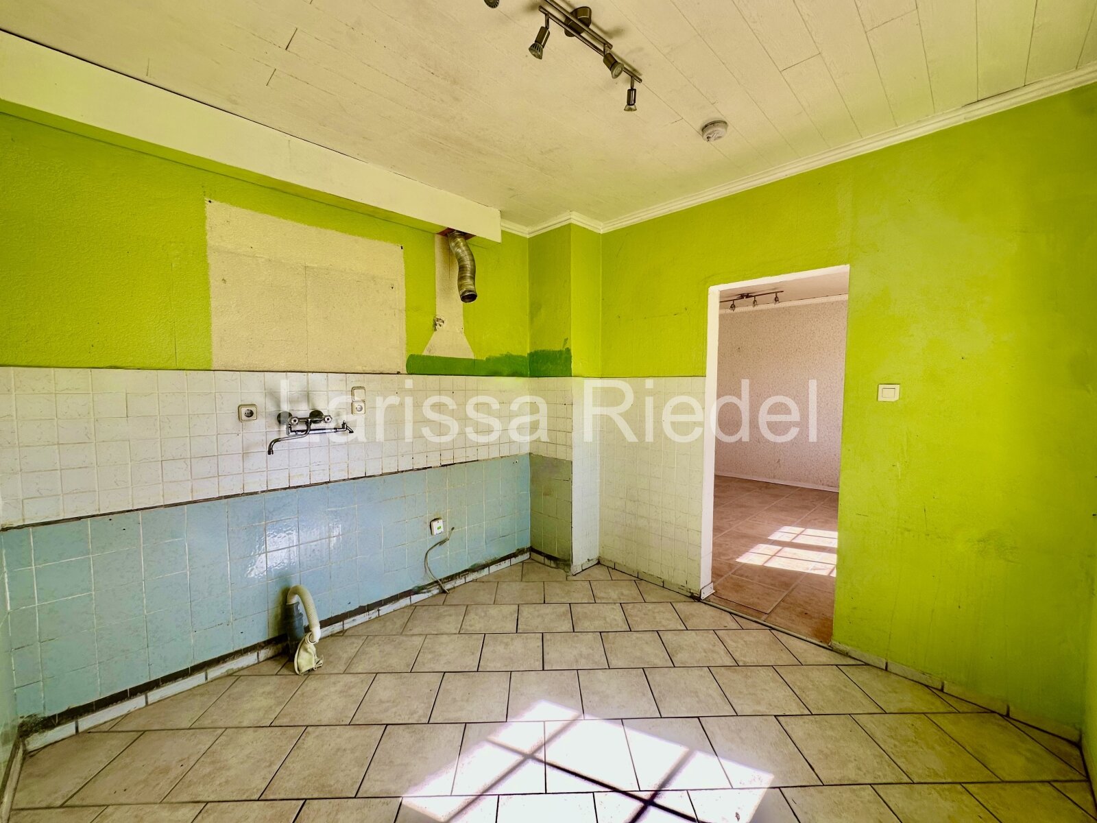 Preis auf Anfrage !Charmantes Zweifamilienhaus mit großzügigem Grundstück in idyllischer Lage von Georgsmarienhütte-Holsten-Mündrup.