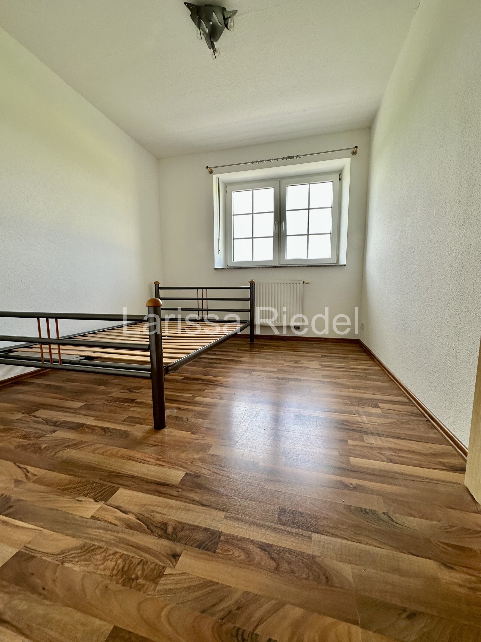 Preis auf Anfrage !Charmantes Zweifamilienhaus mit großzügigem Grundstück in idyllischer Lage von Georgsmarienhütte-Holsten-Mündrup.